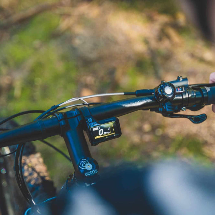 Drücken vs. Legen: Die richtige Kurventechnik auf dem Fahrrad