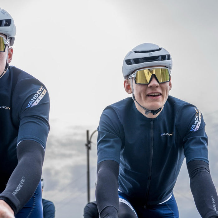 Rennrad Bekleidung: Langarm oder Kurzarm